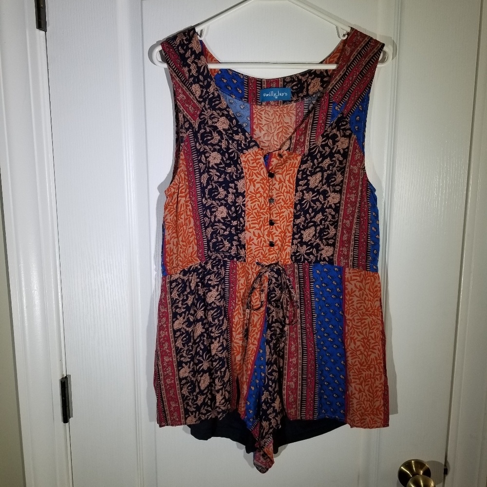 WILLY JAYS WOMANS TOP SIZE MEDIUM